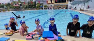 swim class group photo